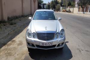 Mercedes E 220 