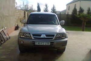 Mitsubishi Pajero 2004