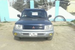 Mitsubishi Pajero iO 1999