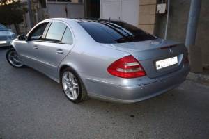 Mercedes E 240 