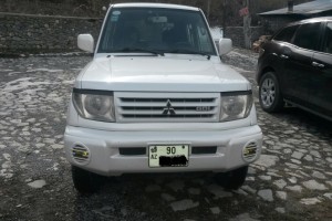 Mitsubishi Pajero iO 1999