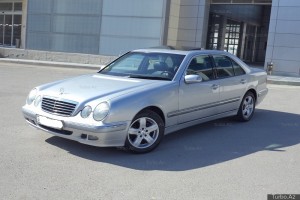 Mercedes E 320 2001